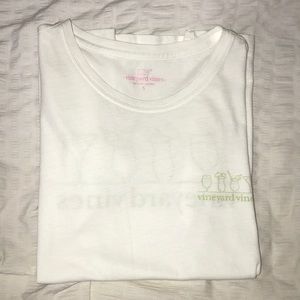 vineyard vines women’s short sleeve t-shirt!